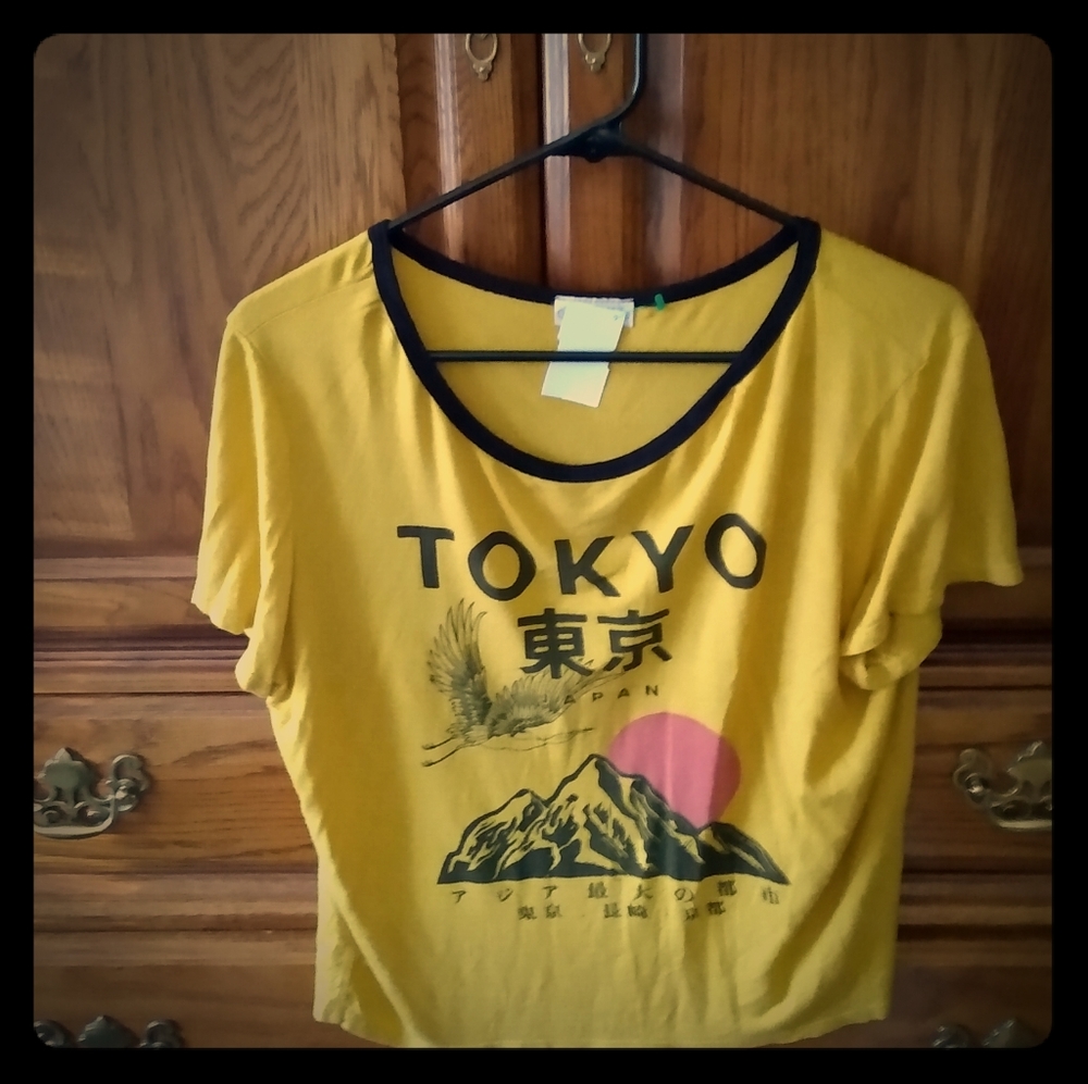 Tokyo short t shirt 1x